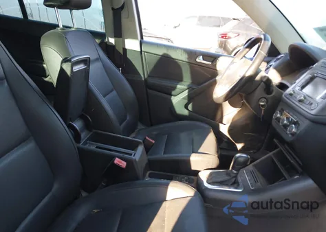 2011 Volkswagen Tiguan Se из США, поврежденный, VIN WVGAV7AX3BW512292